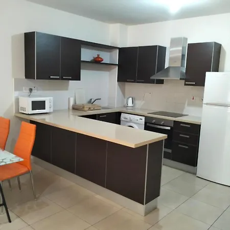 Regina By The Sea Apartment *